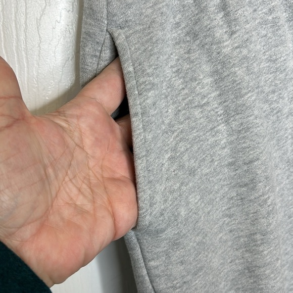 Aritzia TNA Cozy Fleece Jogger Pants‎ Women's XS Gray Loungewear Athletic - Picture 6 of 7